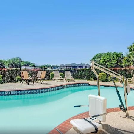 Super 8 By Wyndham Mckinney/Plano Area Ngoại thất bức ảnh